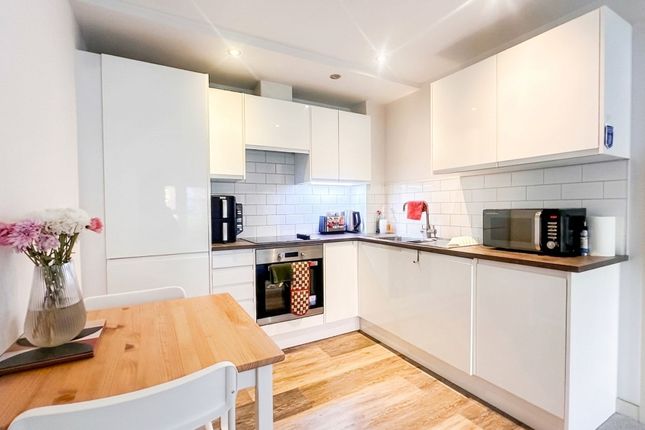 Apt 5, Block A Woodview, Stockport photo 2