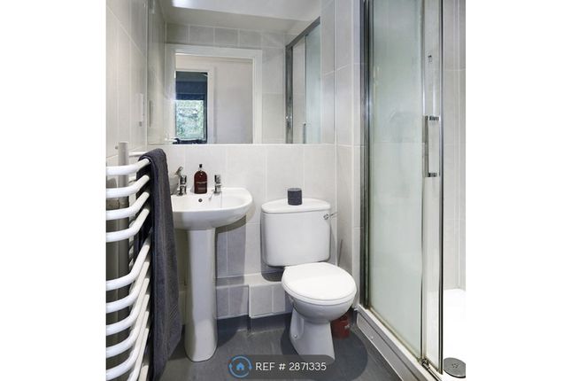 Flat, Arwen Lodge Sparkford Close, Winchester photo 4