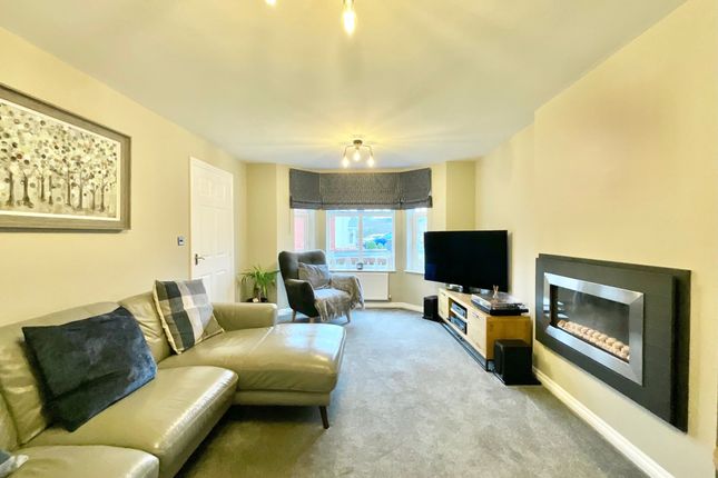 3 Balmoral Drive, Stoke-On-Trent photo 2