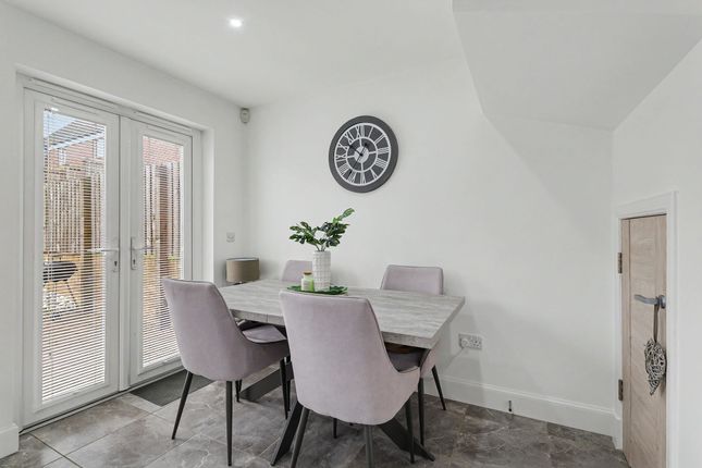 6 Kilchurn Grove, Glasgow photo 4