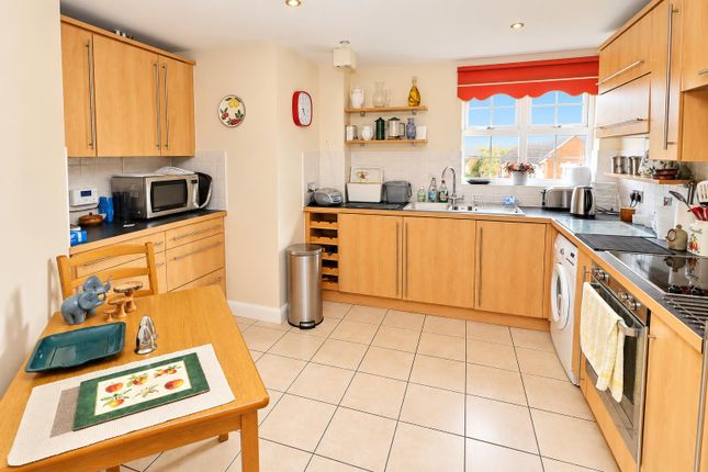 13, Jasmine Way, Bexhill-On-Sea photo 2