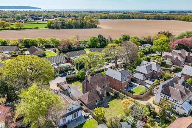 Nonsuch, Farmers Walk, Lymington photo 3