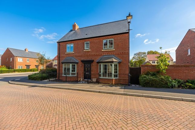 3-bed terraced on 41 Walston Way, Huntingdon, £350,000