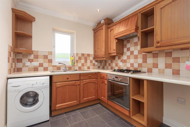 6, Strands Farm Court, Lancaster photo 3