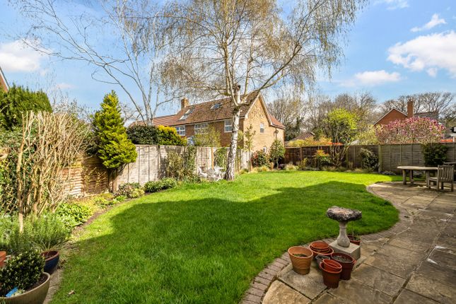 2, Boltons Lane, Bracknell photo 3
