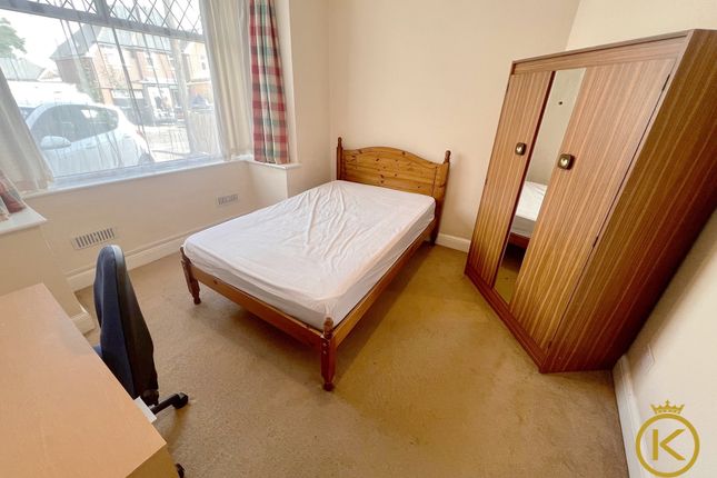 95, Aldershot Road, Guildford photo 4