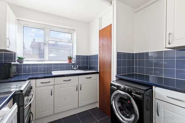 Flat for sale in Framfield Close, Crawley