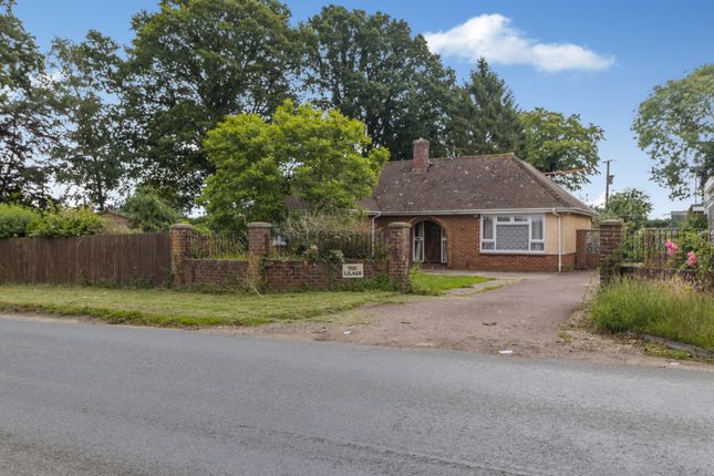 Bungalow for sale in Weedon Hill, Hyde Heath, Amersham