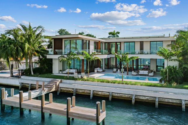 Property for sale in North Venetian Drive, Miami, Florida, 33139