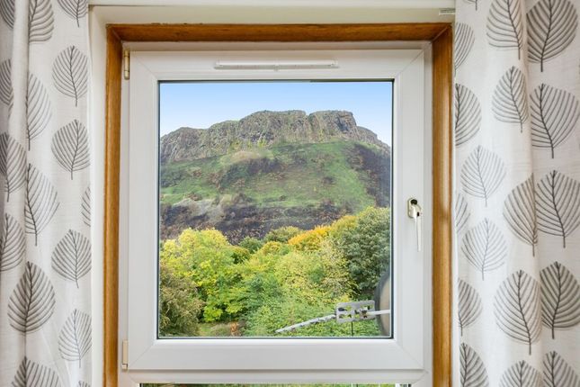 53/18, Viewcraig Gardens, Holyrood, Edinburgh, EH8 9UP photo 4