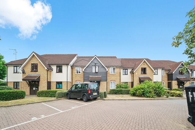 4, Ainslie Court Vicarsbridge Close Middlesex, Alperton photo 2