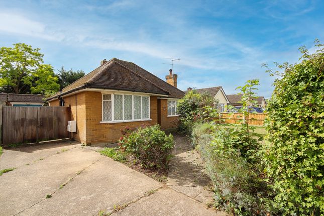 Thumbnail Bungalow for sale in Moor Lane, Maidenhead
