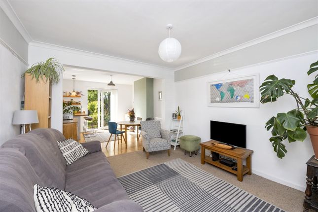 17, Sanyhils Avenue, Brighton photo 2