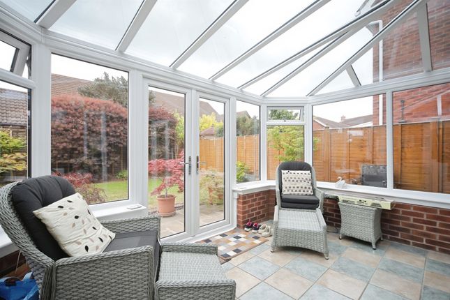 22, Waterleaze, Taunton photo 4
