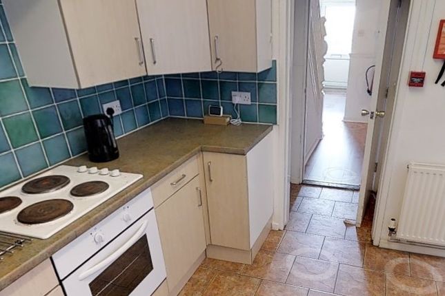 Thumbnail Terraced house to rent in 44 North Hill Road, Swansea