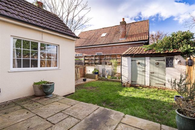 Semi-detached house for sale in Coopersale Common, Coopersale, Epping