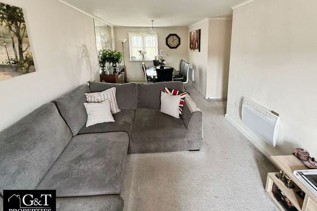 14 The Breeze, Brierley Hill photo 4