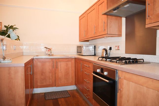 Flat 5, 29 Victoria Road, Clevedon photo 3