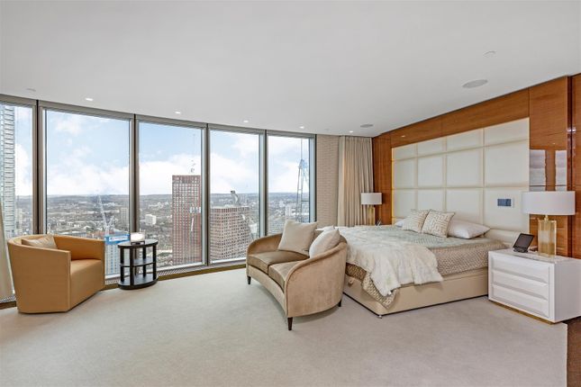 Flat to rent in The Tower, 1 St. George Wharf, Vauxhall, London