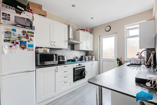 Maisonette to rent in Alma Close, Alma Road, Muswell Hill, London