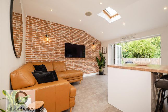 4, Rocelin Close, Norwich photo 3
