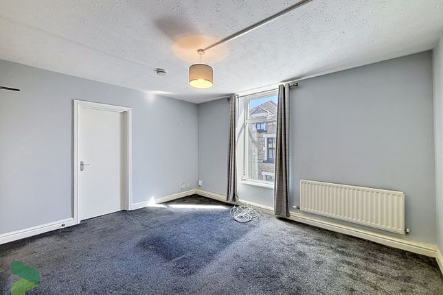 First Floor Flat, 92, Sudell Road, Darwen photo 2