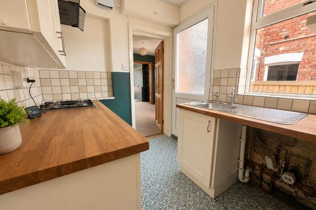 8 Harcourt Street, Raunds, Wellingborough photo 4