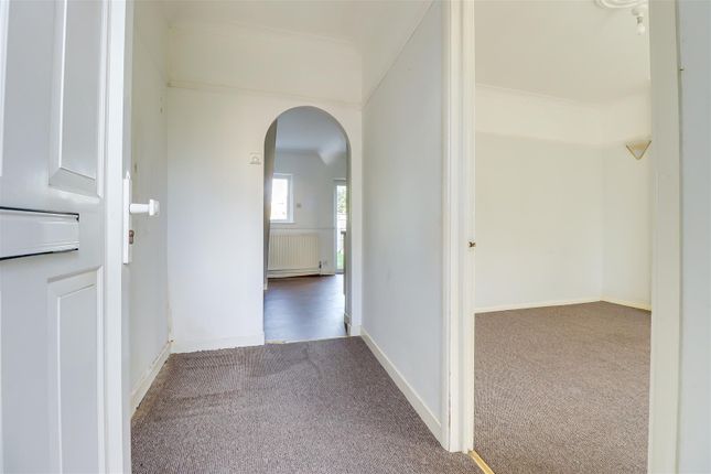 47, Bailey Road, Leigh-on-Sea photo 4