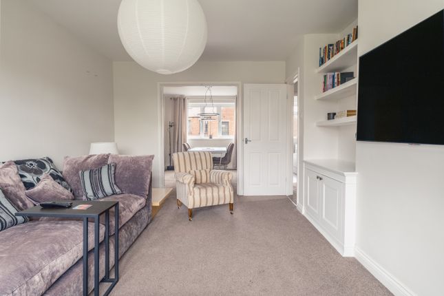 38 The Drive, Gosforth, Tyne and Wear photo 4