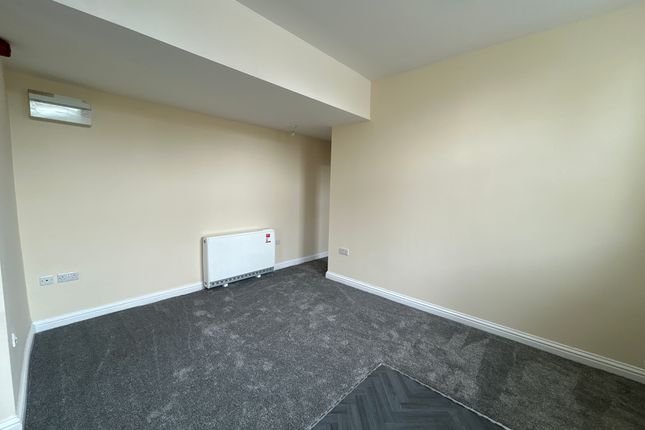 674A, Carmarthen Road, Swansea photo 2
