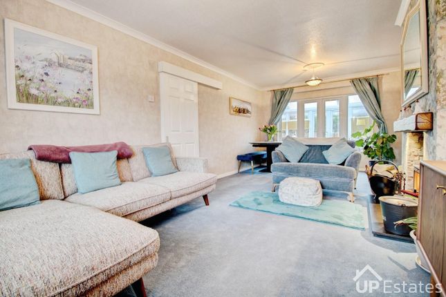 17, Lawley Close, Coventry photo 2