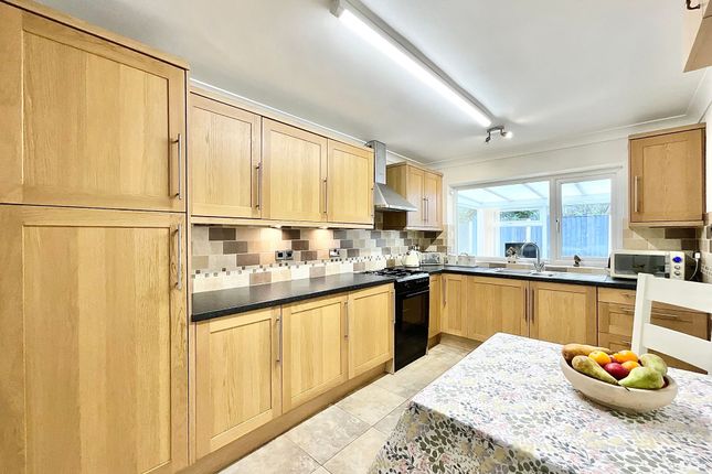 34 Riverside Road, Stoke-On-Trent photo 3