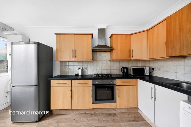 87, Ibsley Gardens, London photo 5