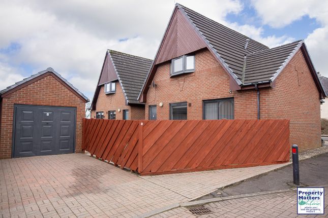 2 Robert Stewart Place, Kilmarnock photo 2