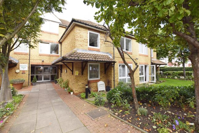 Thumbnail Flat for sale in Wembley Park Drive, Wembley, Middlesex