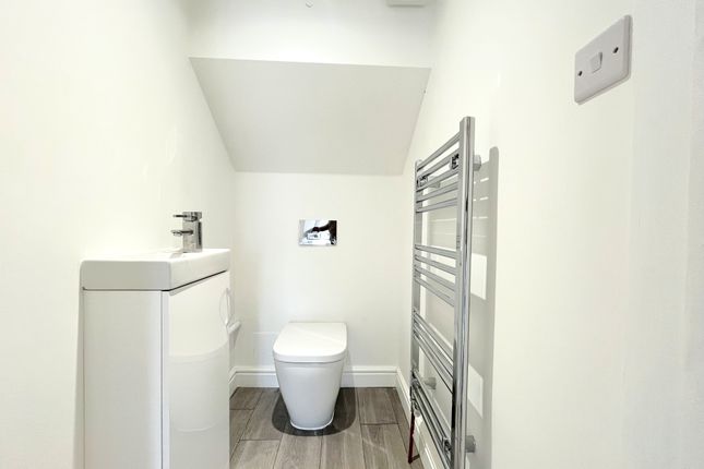 6, St. Johns Road, Westcliff-on-Sea photo 4