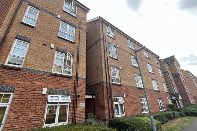 Flat to rent in Beckets View, Northampton