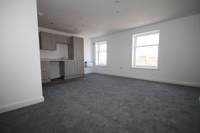 17 Imperial Court 157, Grimsby Road, Cleethorpes photo 3