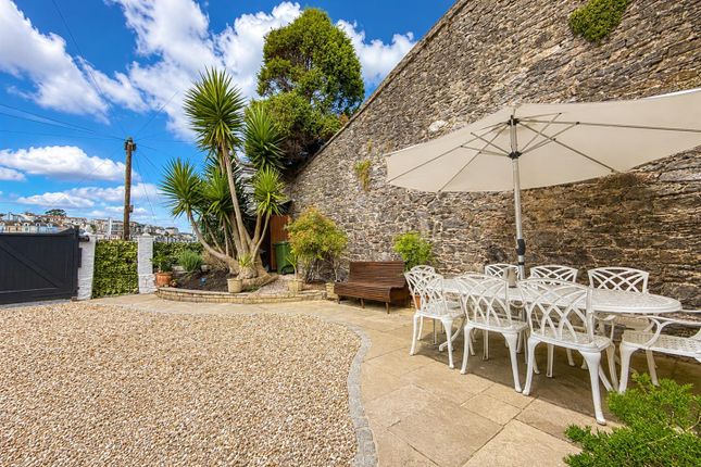 Old Forge Cottage, 133, Mount Pleasant Road, Brixham photo 2