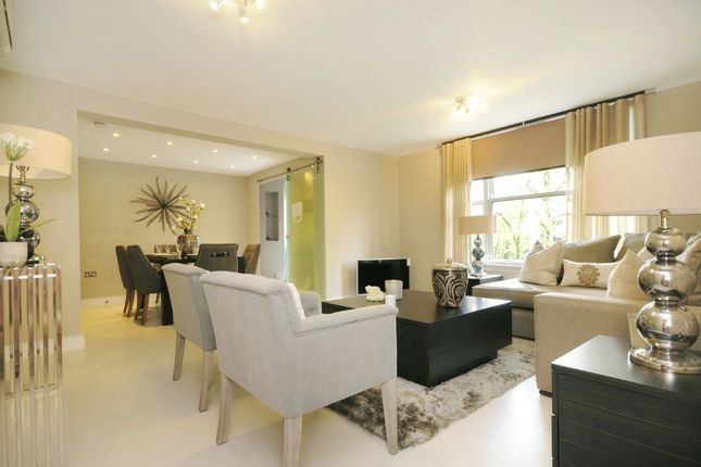 Flat 62, Boydell Court, St. Johns Wood Park, London photo 3