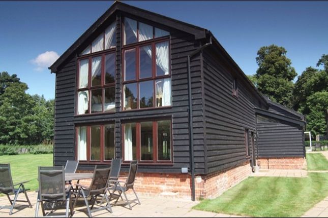 Thumbnail Hotel/guest house to let in Vale Farm Barns, Main Road, Sutton, Woodbridge, Suffolk