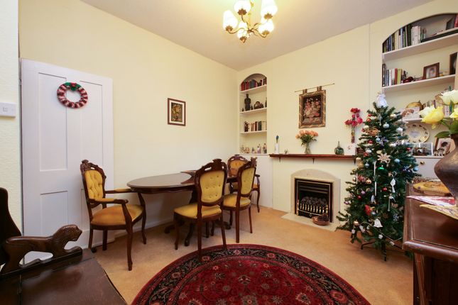12 Wootton Grove, Sherborne photo 4