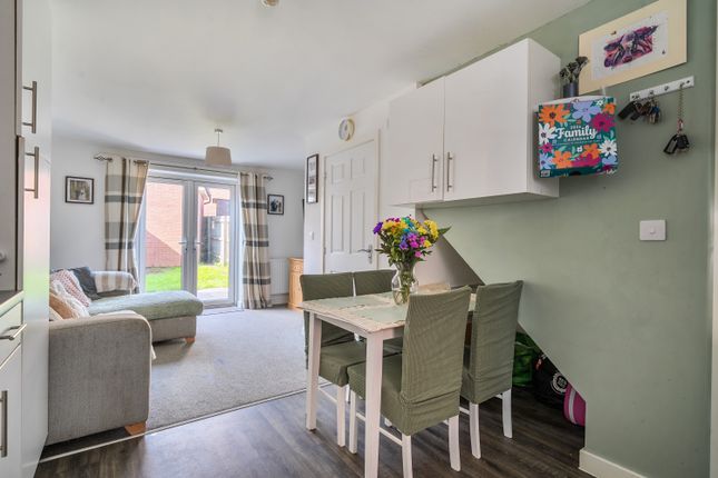 4, Sams Close, Bideford photo 3