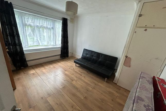 45, Lime Grove, Neath photo 4