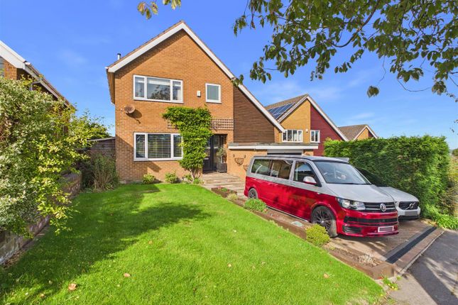 3-bed detached on 7, Ribblesdale Drive, Sheffield, £465,000