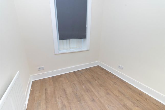Flat for sale in Cooperative Crescent, Felling, Gateshead