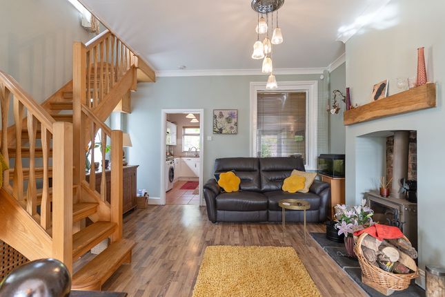13 The Avenue, Caldicot photo 2