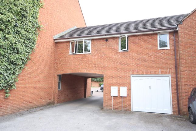 Thumbnail Detached house for sale in Curlew Drive, Chippenham