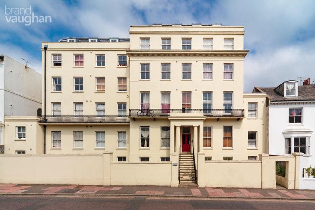 Studio to rent in St Annes House, 49 Buckingham Place, Brighton BN1