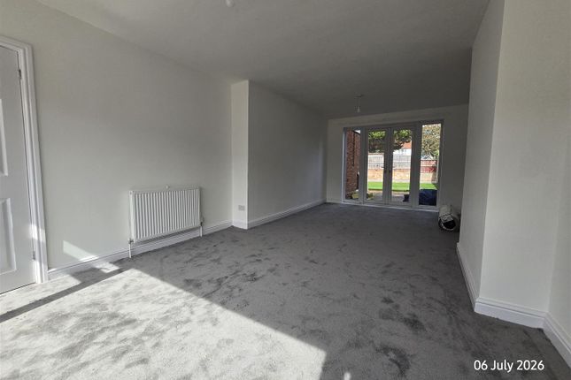 50, Land Oak Drive, Kidderminster photo 4